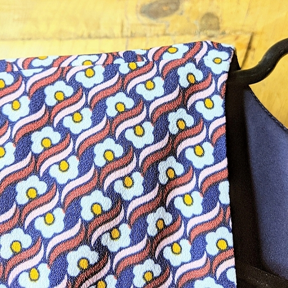 BODEN Floral Geometric Belted Jumper - Picture 7 of 16